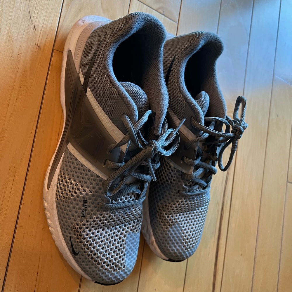 Mens Nike shoes